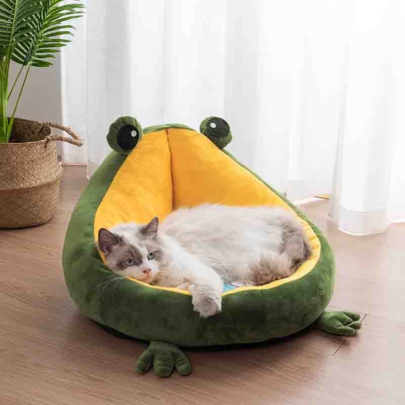 Indoor Frog Warm Cat Bed