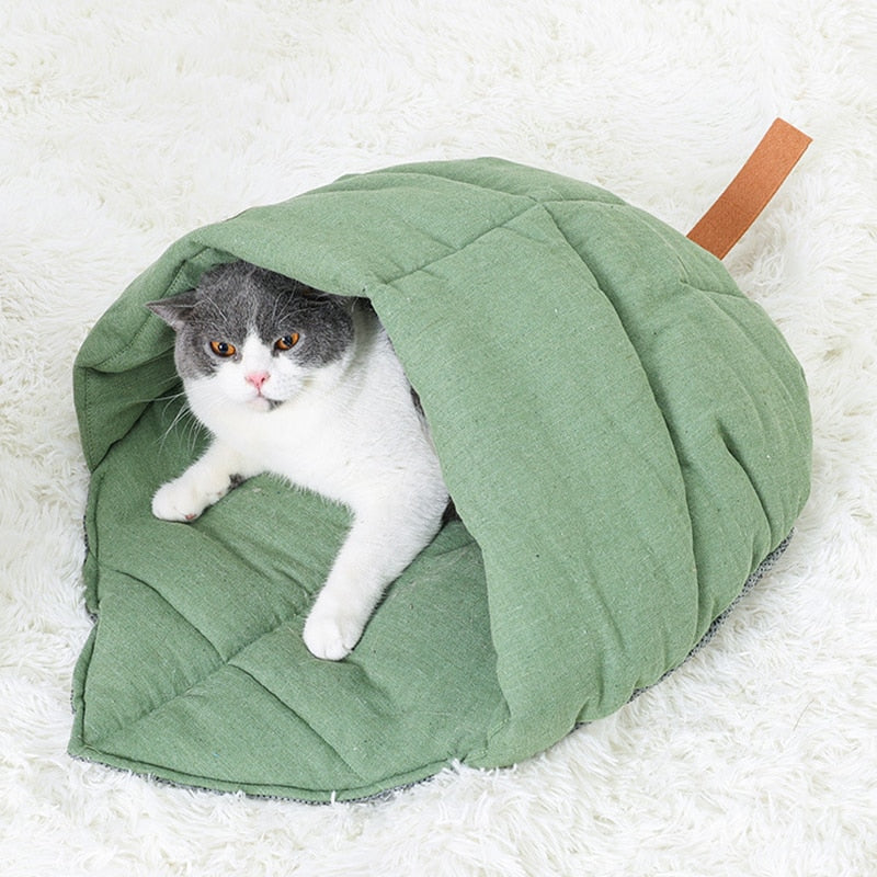 Cozy Leaf Pet Bed