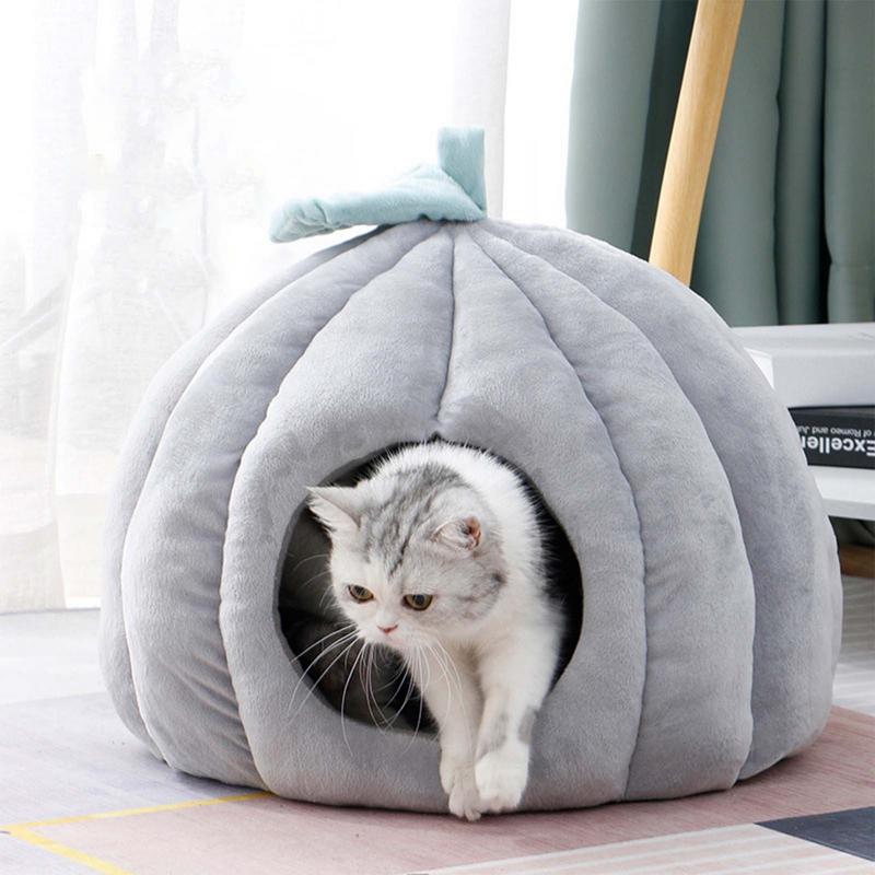 Winter Warm Pumpkin Pet Bed